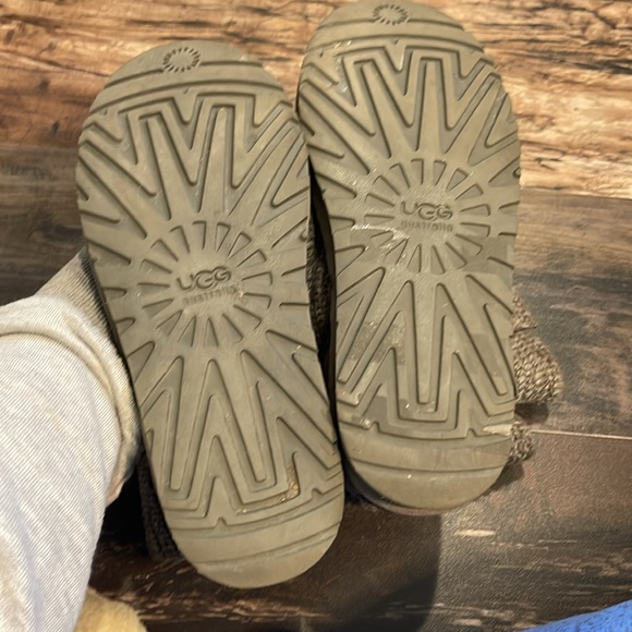 Ugg Classic Cardy Boots - Picture 5 of 5